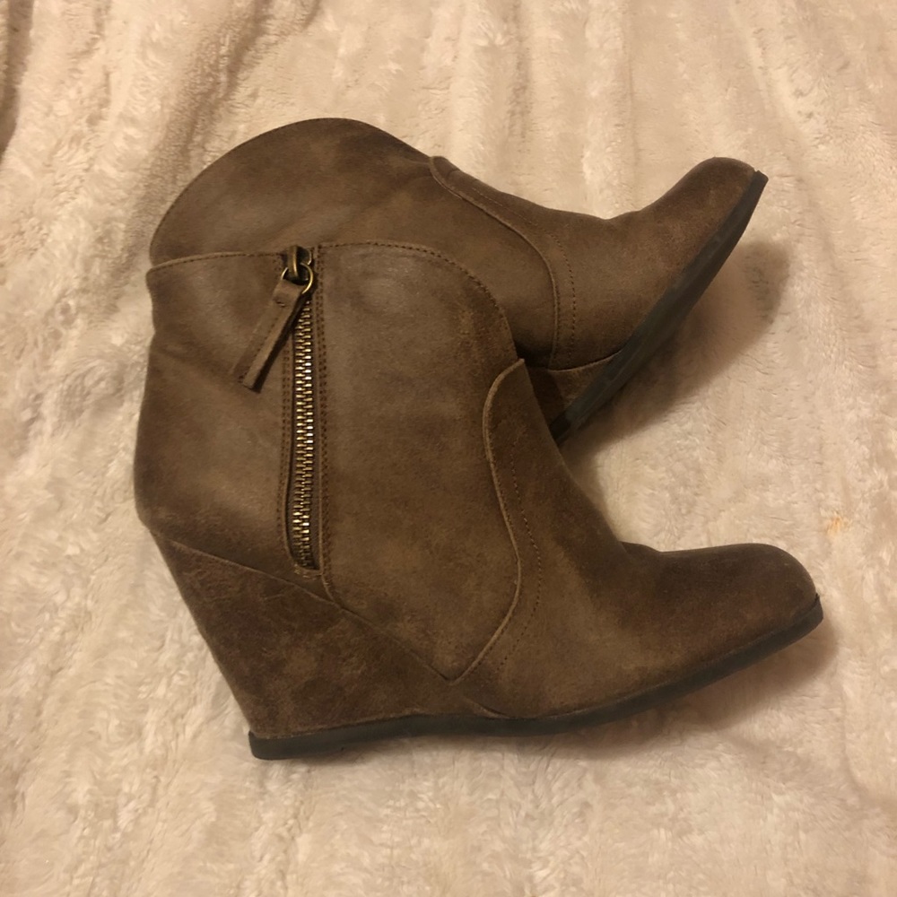 Qupid | Brown Distressed | Wedge | Bootie 8